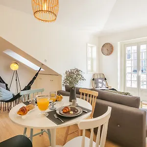 https://almaria-officina-real-apartments-chiado.hotels-lisbon-portugal.com